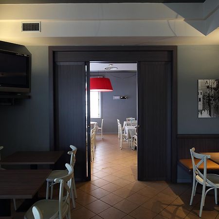 Hotel Trattoria Contini Sorbolo Exteriör bild