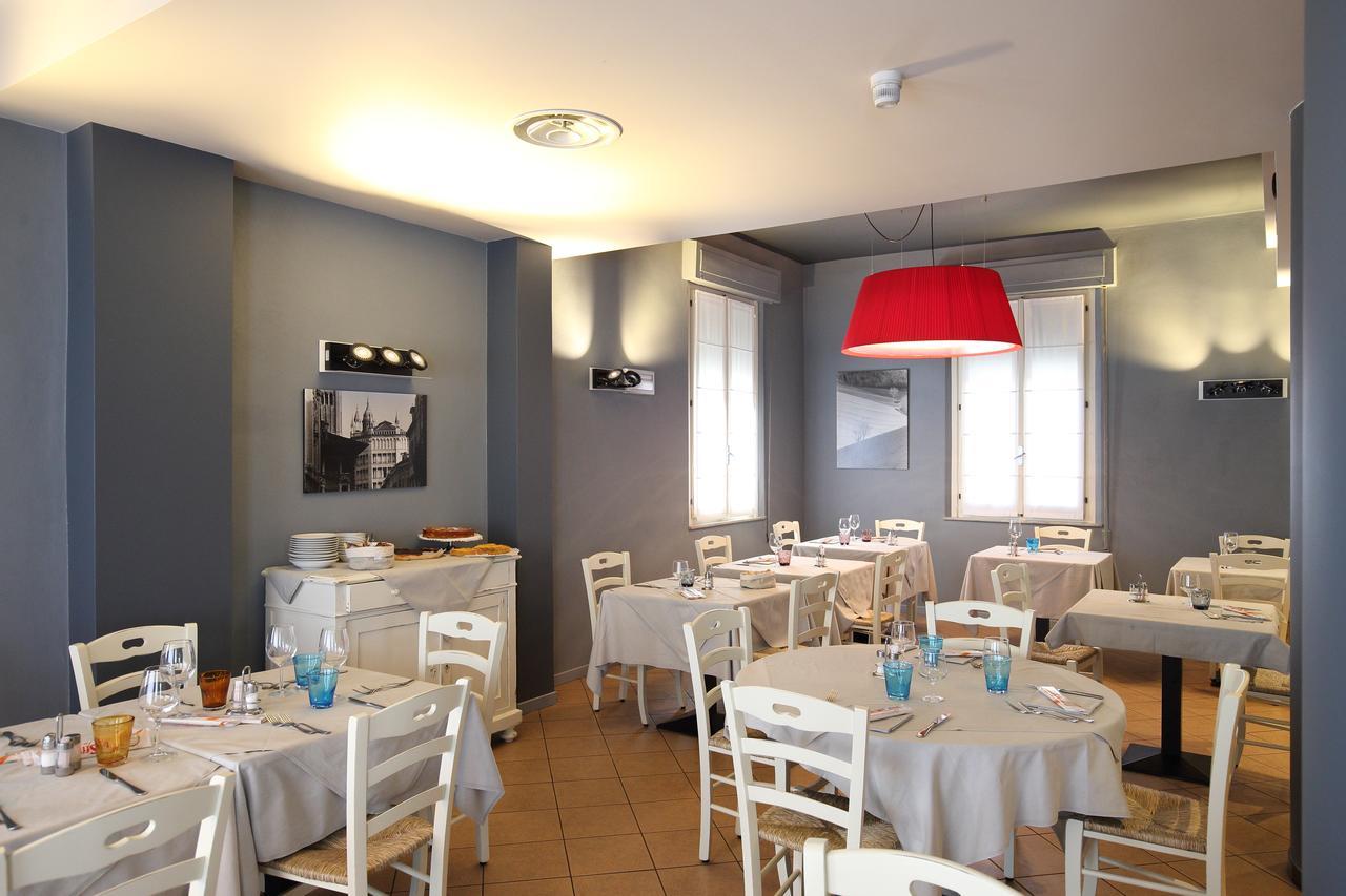 Hotel Trattoria Contini Sorbolo Exteriör bild